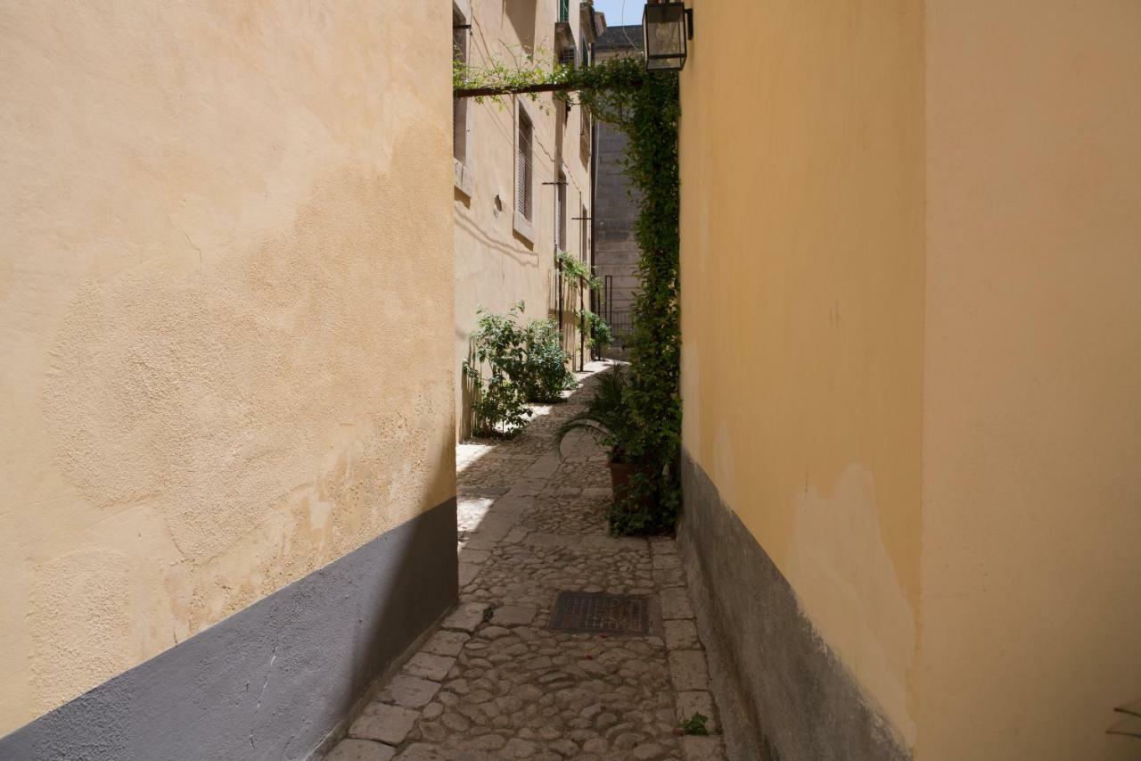 Qui Ed Ora,Guest House. Noto Exterior foto